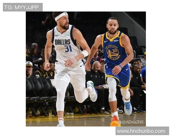 球星意外摔倒瞬间引发球场风波伤势成焦点赛后反响热议 球星意外摔倒瞬间引发球场风波伤势成焦点赛后反响热议